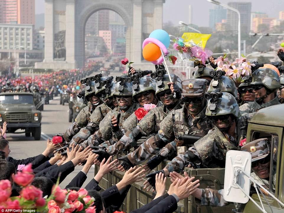 Фотография: Стойкие оловянные: кто защитит Ким Чен Ына, если Трамп нападет №4 - BigPicture.ru