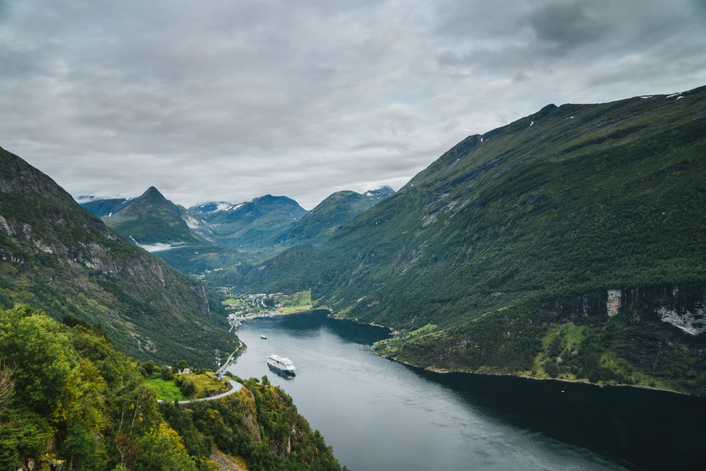 Фотография: Зачем летом ехать туда, где холодно и дорого, — в Норвегию №7 - BigPicture.ru
