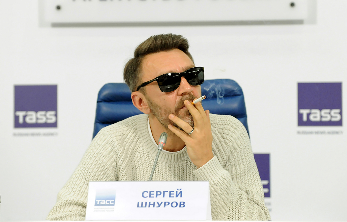 Фотография: В Питере — пить, в ТАССе — курить. Шнуров анонсировал концерт в Москве №1 - BigPicture.ru