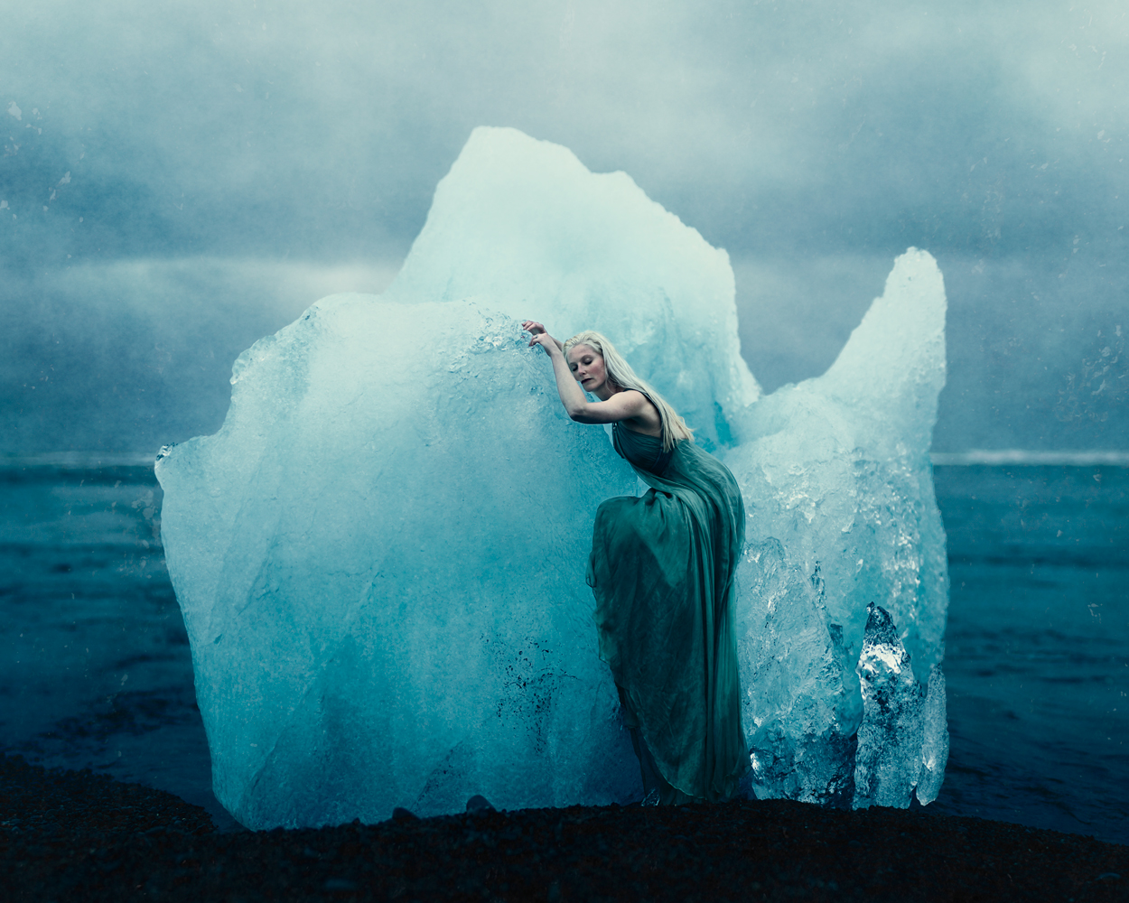 Фотография: Мрачная сказка на фоне холодных пейзажей Исландии №13 - BigPicture.ru