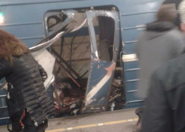 Взрыв в метро в Санкт-Петербурге. Прямая трансляция