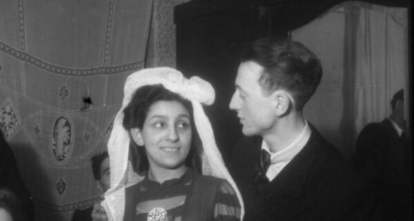 Фотограф-еврей на свой страх и риск запечатлел жизнь в гетто в оккупированной Польше