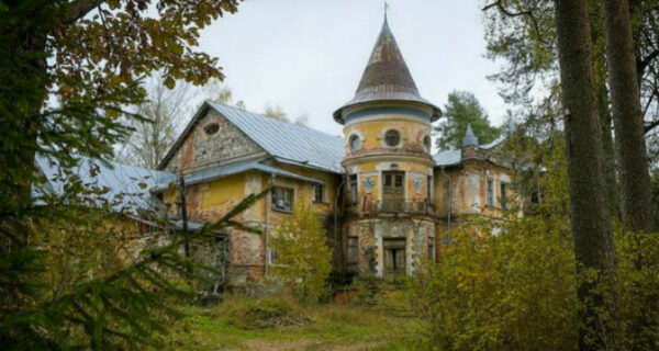 10 самых жутких заброшенных мест в России