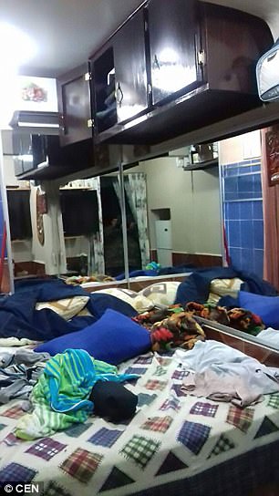 Фотография: Вот как живется в тюрьме Гондураса членам известных банд №3 - BigPicture.ru