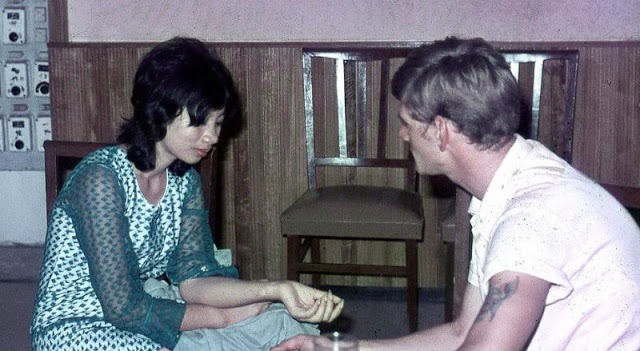 Фотография: Проституция во время Вьетнамской войны на фотографиях 1960-1970-х годов №15 - BigPicture.ru