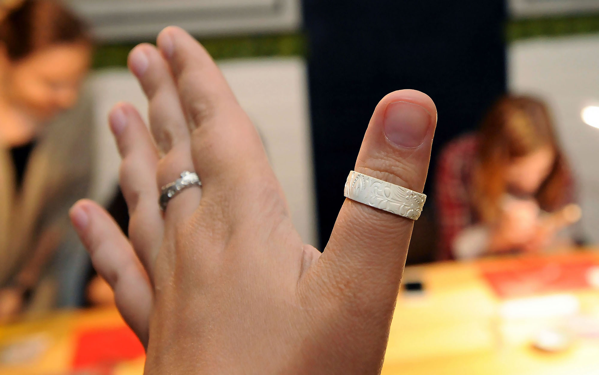 Фотография: Как это сделано: серебряное кольцо своими руками №22 - BigPicture.ru