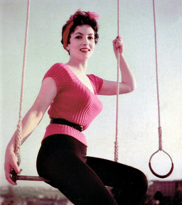 Фотография: Самая красивая женщина 1960-х по прозвищу Большой Бюст — Джина Лоллобриджида №26 - BigPicture.ru