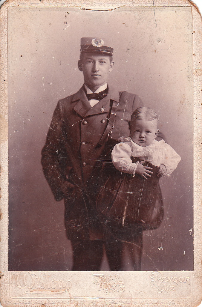Фотография: В США в начале ХХ века детей отправляли почтой по тарифу для кур №2 - BigPicture.ru