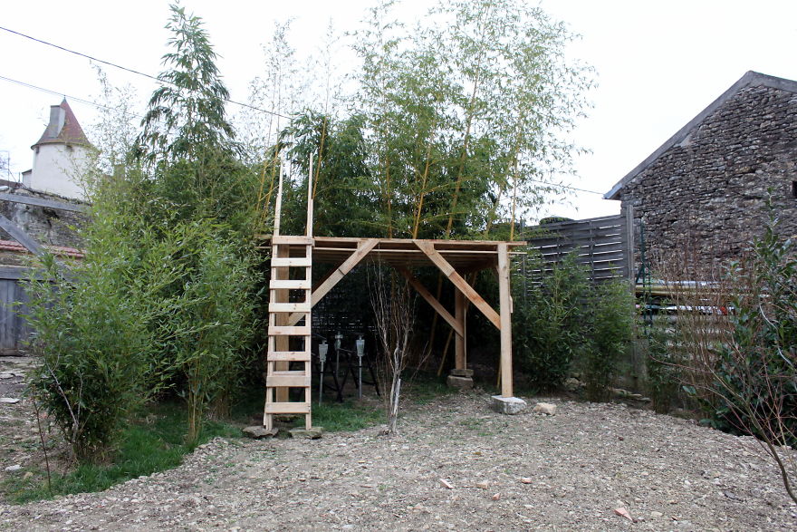Фотография: Как построить настоящий замок для ребенка из обыкновенных деревянных палет №7 - BigPicture.ru