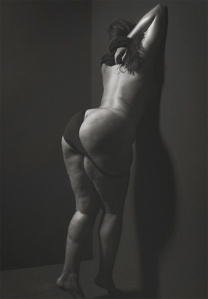 Фотография: Сексуальность в теле: откровенная черно-белая фотосессия модели размера плюс Эшли Грэм №9 - BigPicture.ru