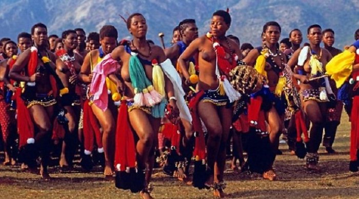 Фотография: Король выбирает: ежегодный парад девственниц в Свазиленде №2 - BigPicture.ru