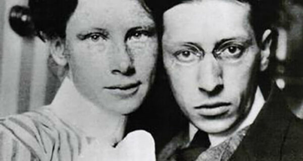 13 исторических личностей, которые были женаты на своих родственниках