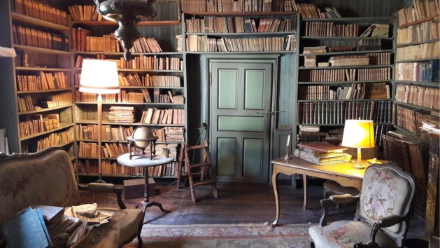 Фотография: В Бельгии обнаружили нетронутую 200-летнюю библиотеку №2 - BigPicture.ru