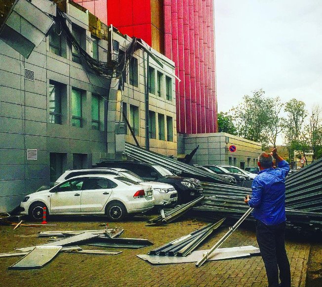Фотография: Правила поведения при урагане: на улице, в транспорте и в помещении №2 - BigPicture.ru