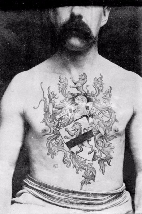 Фотография: Роскошные татуировки Викторианской эпохи: Херувимы, драконы и гербы №2 - BigPicture.ru
