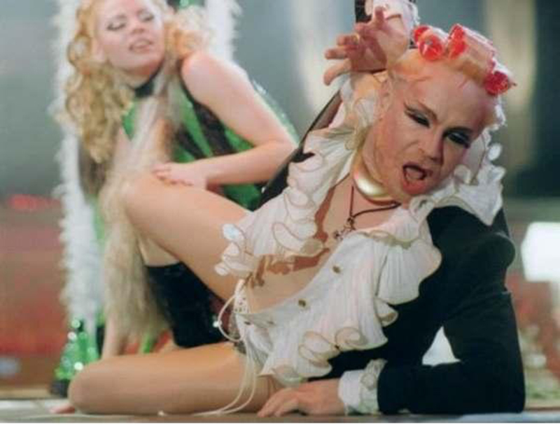 Фотография: Секс-революция в стиле 90-х: 9 самых откровенных видеоклипов тех лет №9 - BigPicture.ru