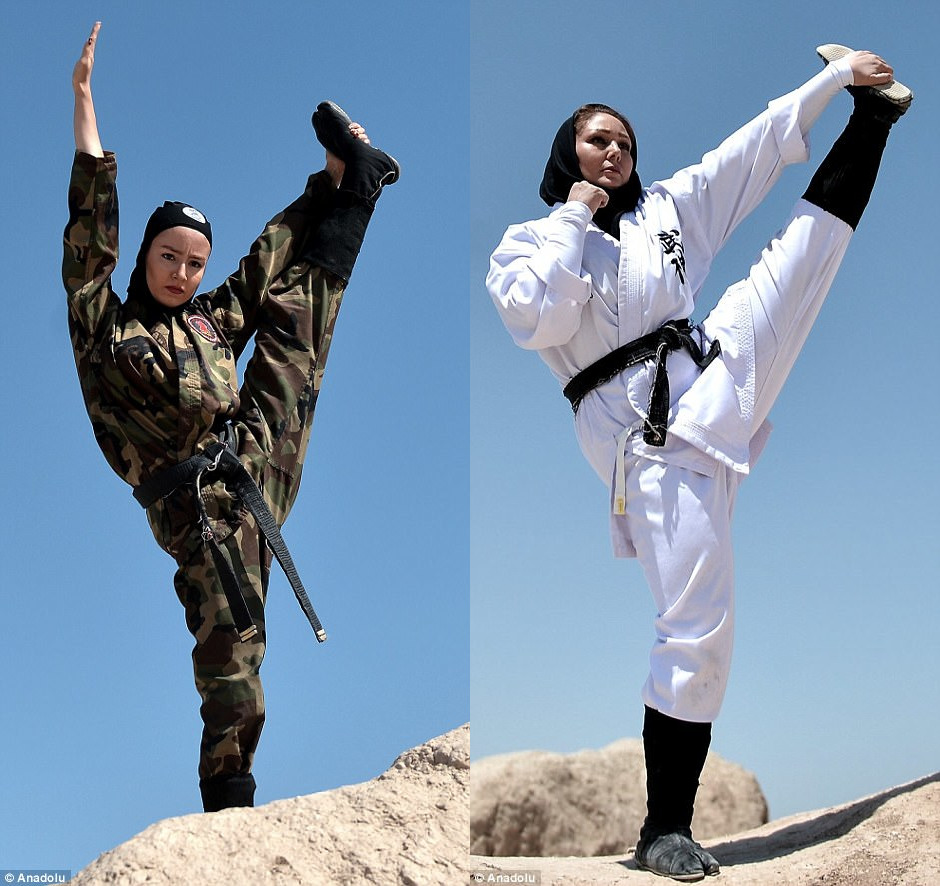 Фотография: Ниндзя в хиджабах: как иранские женщины изучают боевые искусства в пустыне №13 - BigPicture.ru