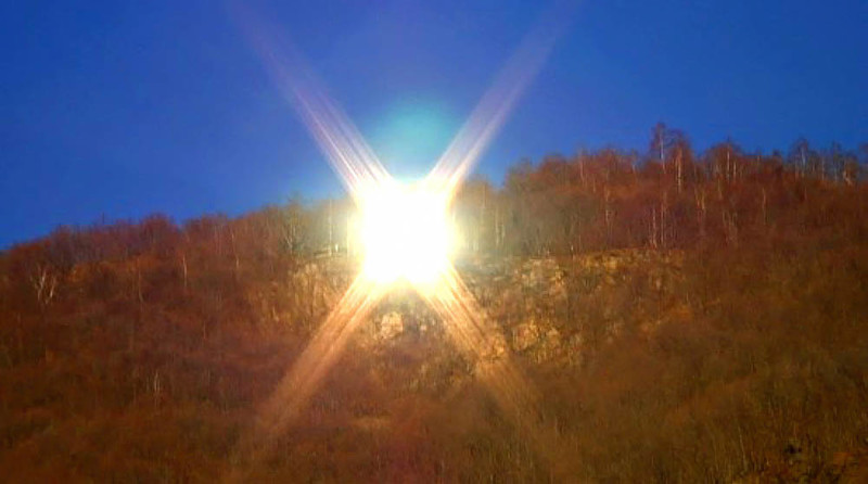 Фотография: Нет солнца? Сделай его сам! Кейс итальянской горной деревушки №8 - BigPicture.ru