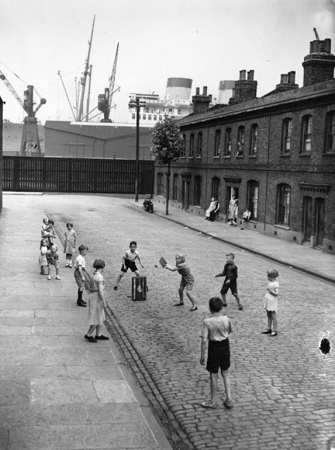Фотография: Этот безумный, яркий Лондон на черно-белых фотографиях 1930-х годов №20 - BigPicture.ru