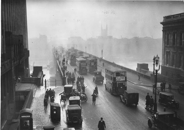 Фотография: Этот безумный, яркий Лондон на черно-белых фотографиях 1930-х годов №19 - BigPicture.ru