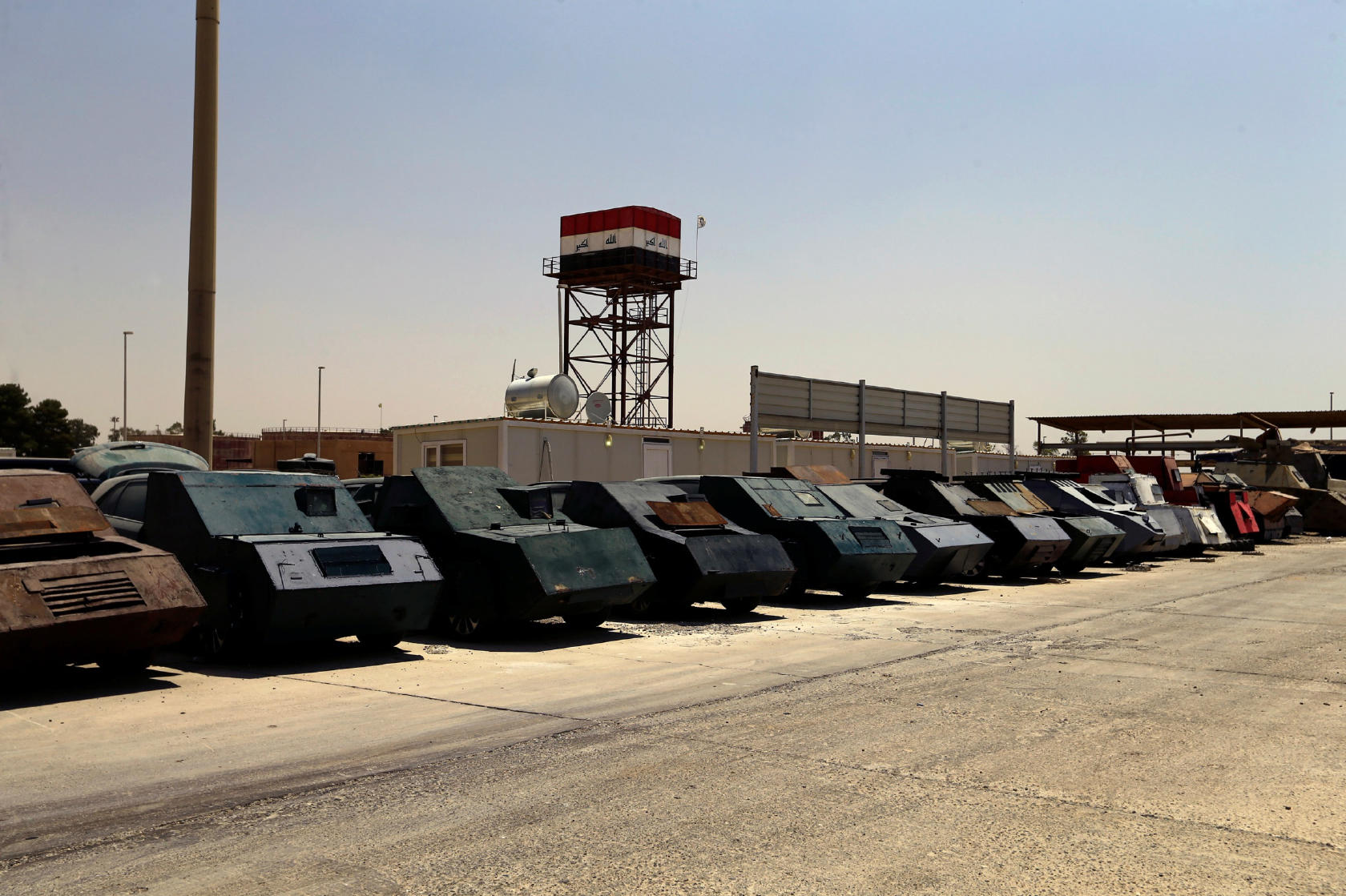 Фотография: Иракская полиция показала машины террористов Исламского государства №2 - BigPicture.ru