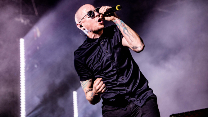 Фотография: Солист Linkin Park Честер Беннингтон покончил с собой №2 - BigPicture.ru