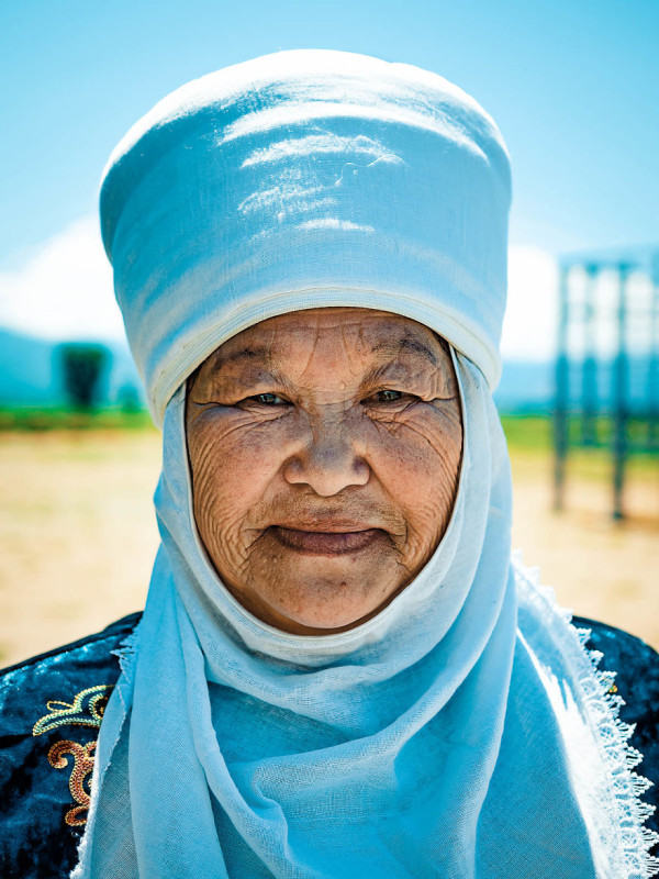 Фотография: Искренняя улыбка и пронзительный взгляд жителей Кыргызстана в объективе ливанского фотографа №8 - BigPicture.ru