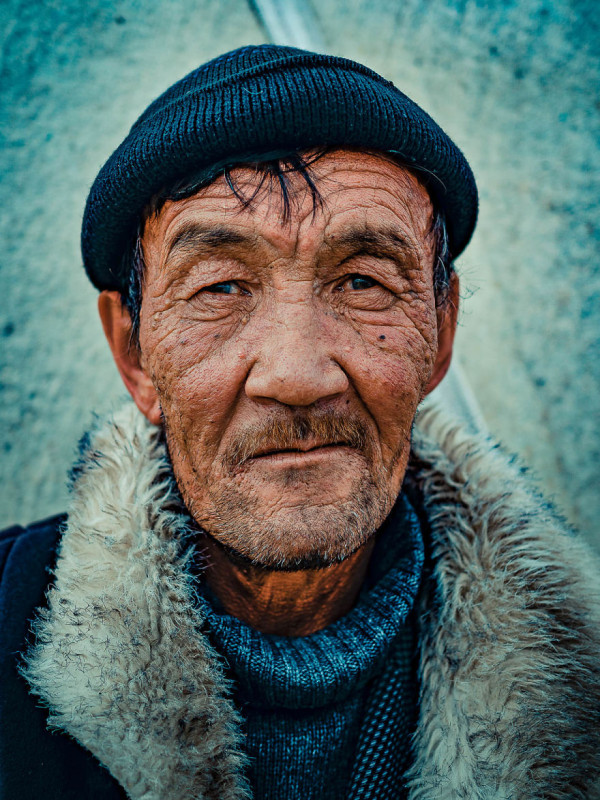 Фотография: Искренняя улыбка и пронзительный взгляд жителей Кыргызстана в объективе ливанского фотографа №10 - BigPicture.ru