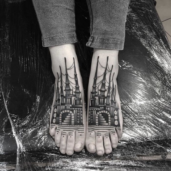 Фотография: Город над подошвой: восхитительные архитектурные татуировки №11 - BigPicture.ru