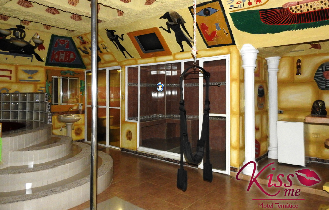 Фотография: Kiss Me: колумбийский мотель на час, где можно сыграть в любую ролевую игру №3 - BigPicture.ru