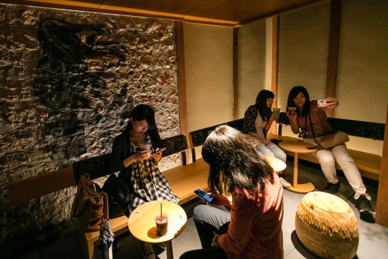 Фотография: В трехсотлетнем японском доме открылся самый колоритный в мире Starbucks №5 - BigPicture.ru