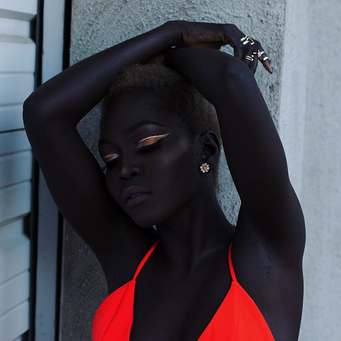 Фотография: Королева тьмы: темнокожая красотка модель Ньяким Гатвех №2 - BigPicture.ru
