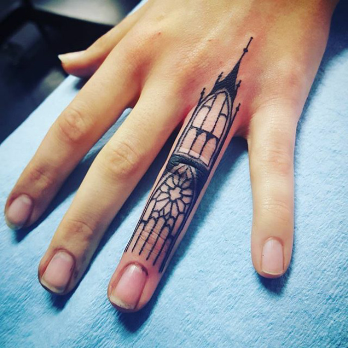 Фотография: Город над подошвой: восхитительные архитектурные татуировки №18 - BigPicture.ru