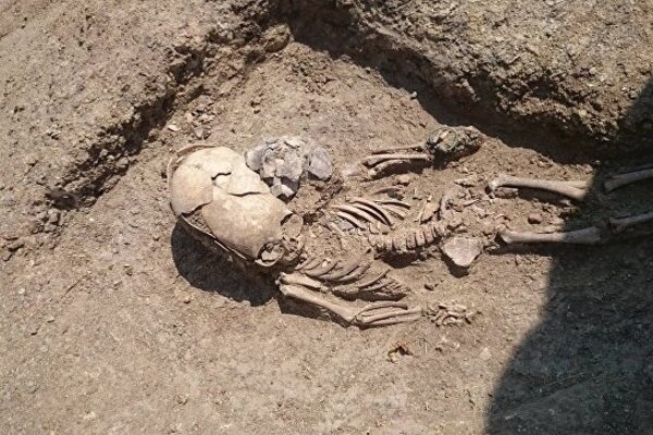 В Крыму нашли скелет младенца II века с вытянутым черепом