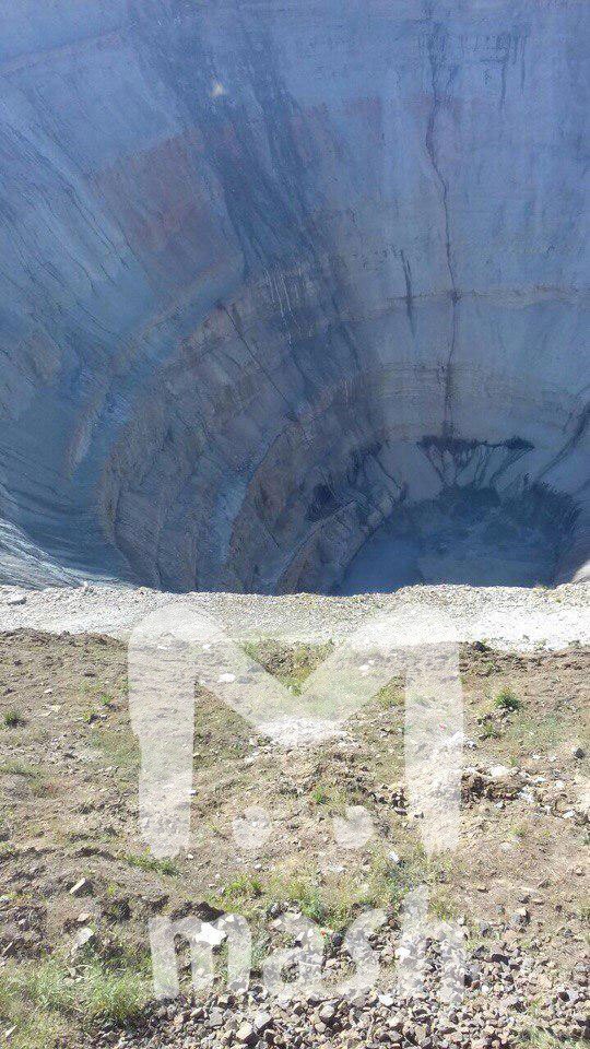Фотография: Рудник в Якутии подтопили грунтовые воды, там находилось более 150 человек №2 - BigPicture.ru