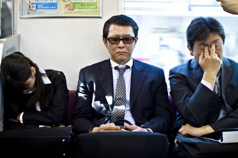 Фотография: Человек-машина: трагикомичная жизнь японского офисного планктона №1 - BigPicture.ru