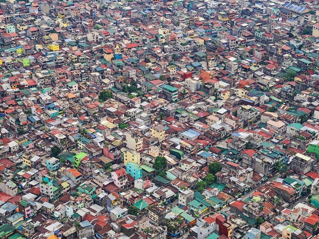 Фотография: Аэрофото трущоб Манилы — самого перенаселенного города в мире №12 - BigPicture.ru