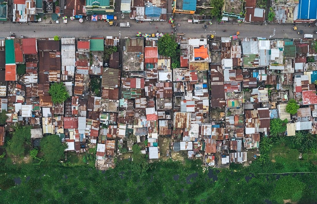 Фотография: Аэрофото трущоб Манилы — самого перенаселенного города в мире №14 - BigPicture.ru