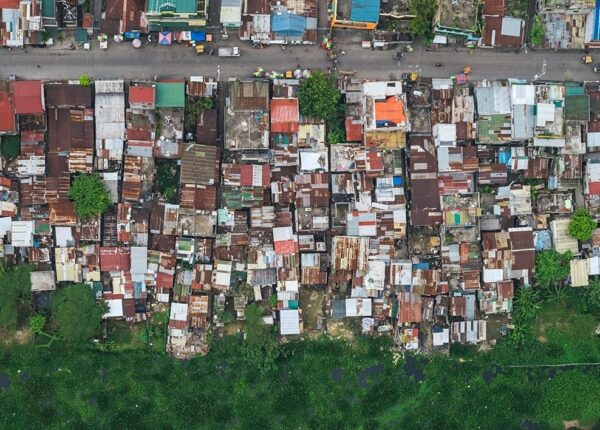 Аэрофото трущоб Манилы — самого перенаселенного города в мире