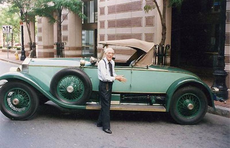Фотография: Аллен Свифт — человек, который 78 лет ездил на одном и том же Rolls-Royce №4 - BigPicture.ru