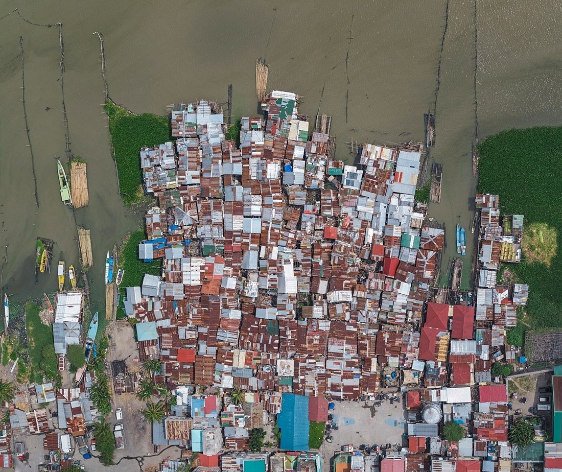 Фотография: Аэрофото трущоб Манилы — самого перенаселенного города в мире №5 - BigPicture.ru