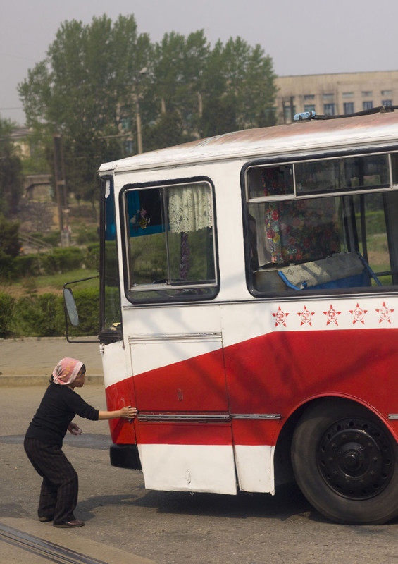 Фотография: Галопом по Корее: реальная жизнь КНДР из окна автомобиля №5 - BigPicture.ru