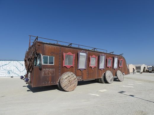 Фотография: За пределами реальности: первые фото с фестиваля Burning Man 2017 №32 - BigPicture.ru