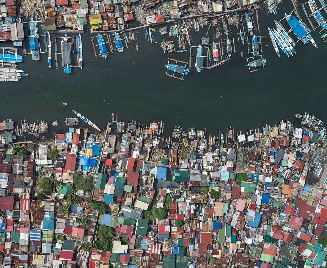Фотография: Аэрофото трущоб Манилы — самого перенаселенного города в мире №9 - BigPicture.ru