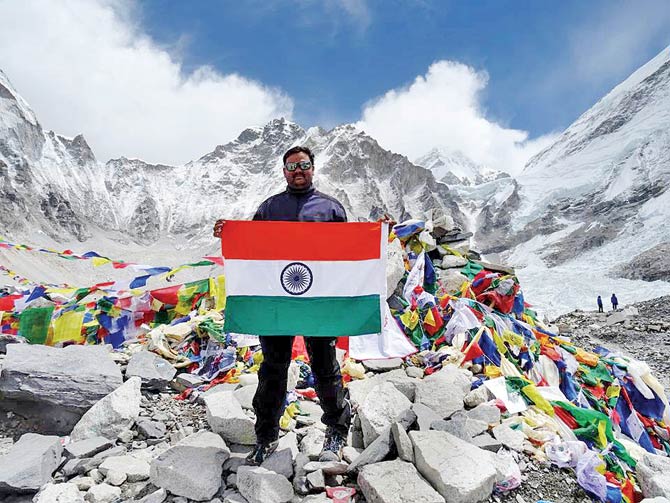Фотография: Индийских полицейских уволили за ложь о покорении Эвереста №2 - BigPicture.ru