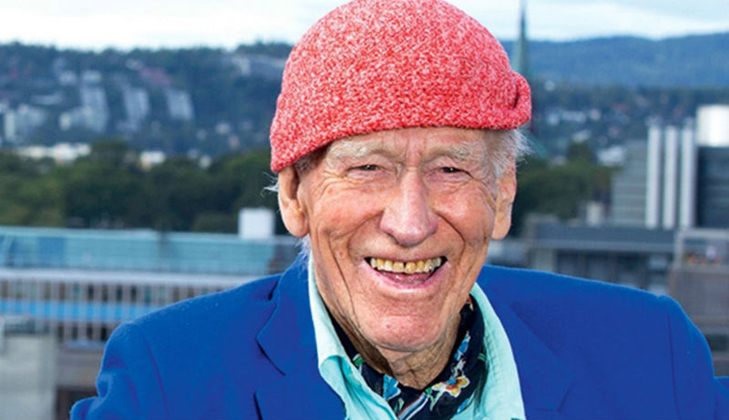 Фотография: Этот скромный дедуля в шапочке — на самом деле норвежский миллиардер из списка Forbes №1 - BigPicture.ru