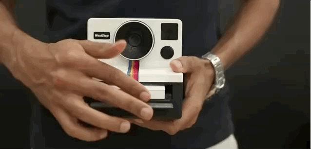 Фотография: Новая жизнь моментальной фотографии: программист создал Polaroid, который печатает гифки №14 - BigPicture.ru