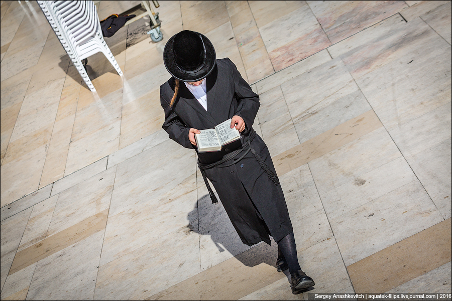 Фотография: Люди в черном: почему у евреев такая одежда №5 - BigPicture.ru