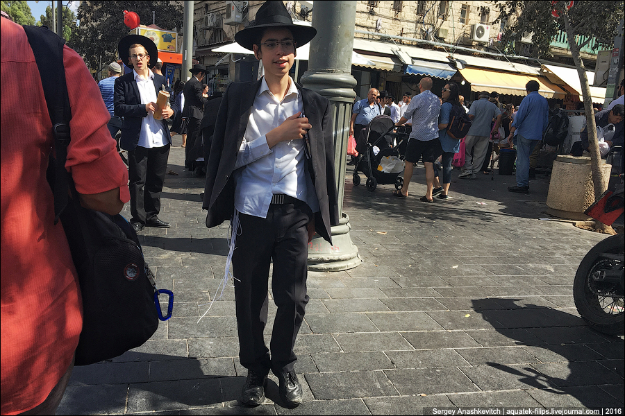 Фотография: Люди в черном: почему у евреев такая одежда №7 - BigPicture.ru