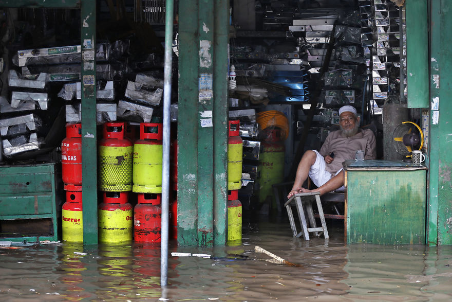 Фотография: В Южной Азии сильнейшее наводнение за десятилетие, но никто об этом не говорит №13 - BigPicture.ru